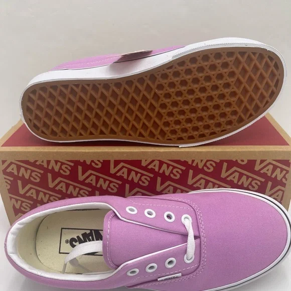 Vans WMNS Era
Orchid/True White Sneakers
VN0A54F13SQ Lavender Accents - Picture 3 of 16